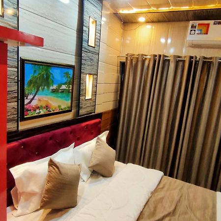 Sri Krishna Residency Hotel Varanasi Exterior foto