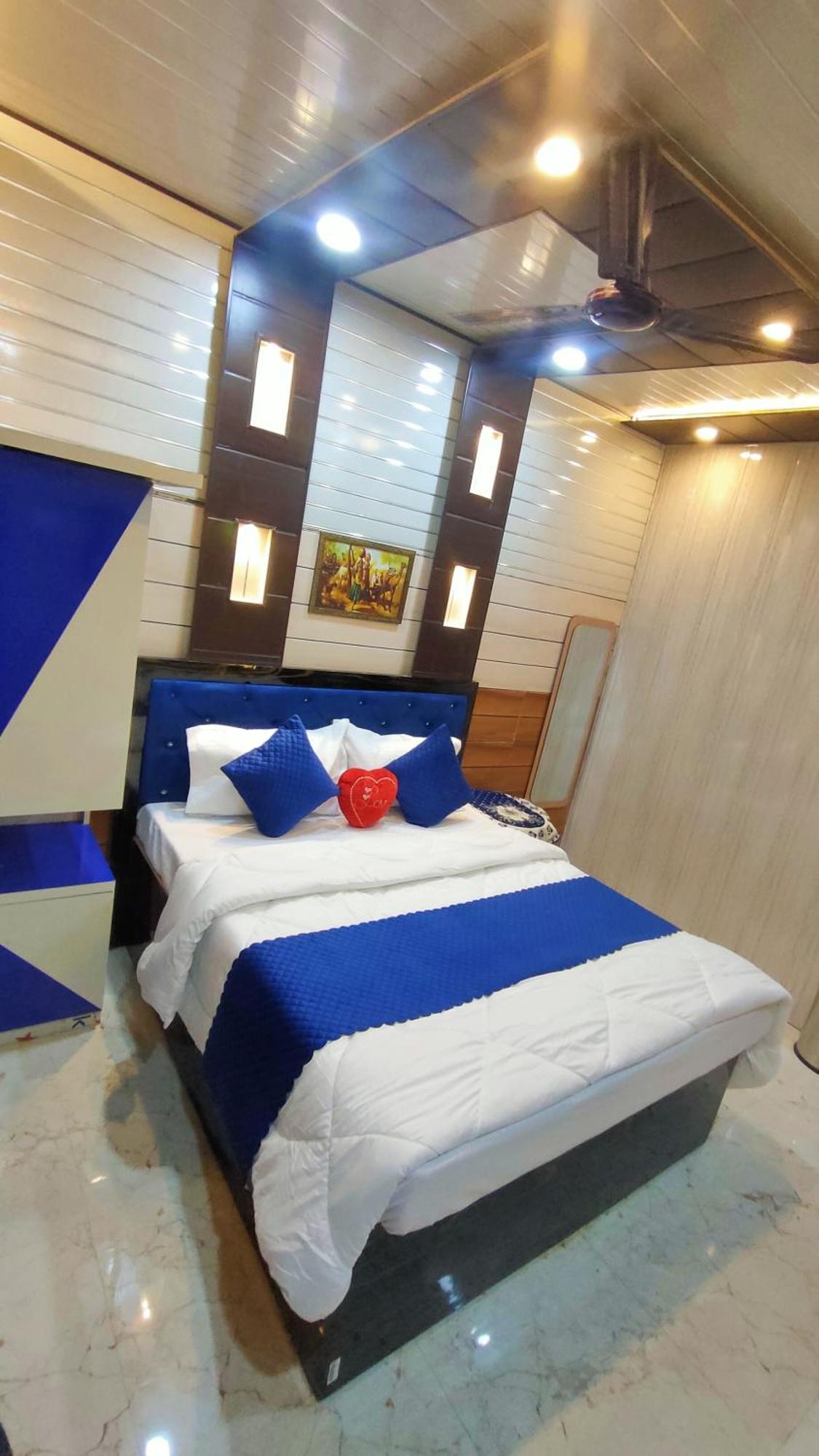 Sri Krishna Residency Hotel Varanasi Exterior foto