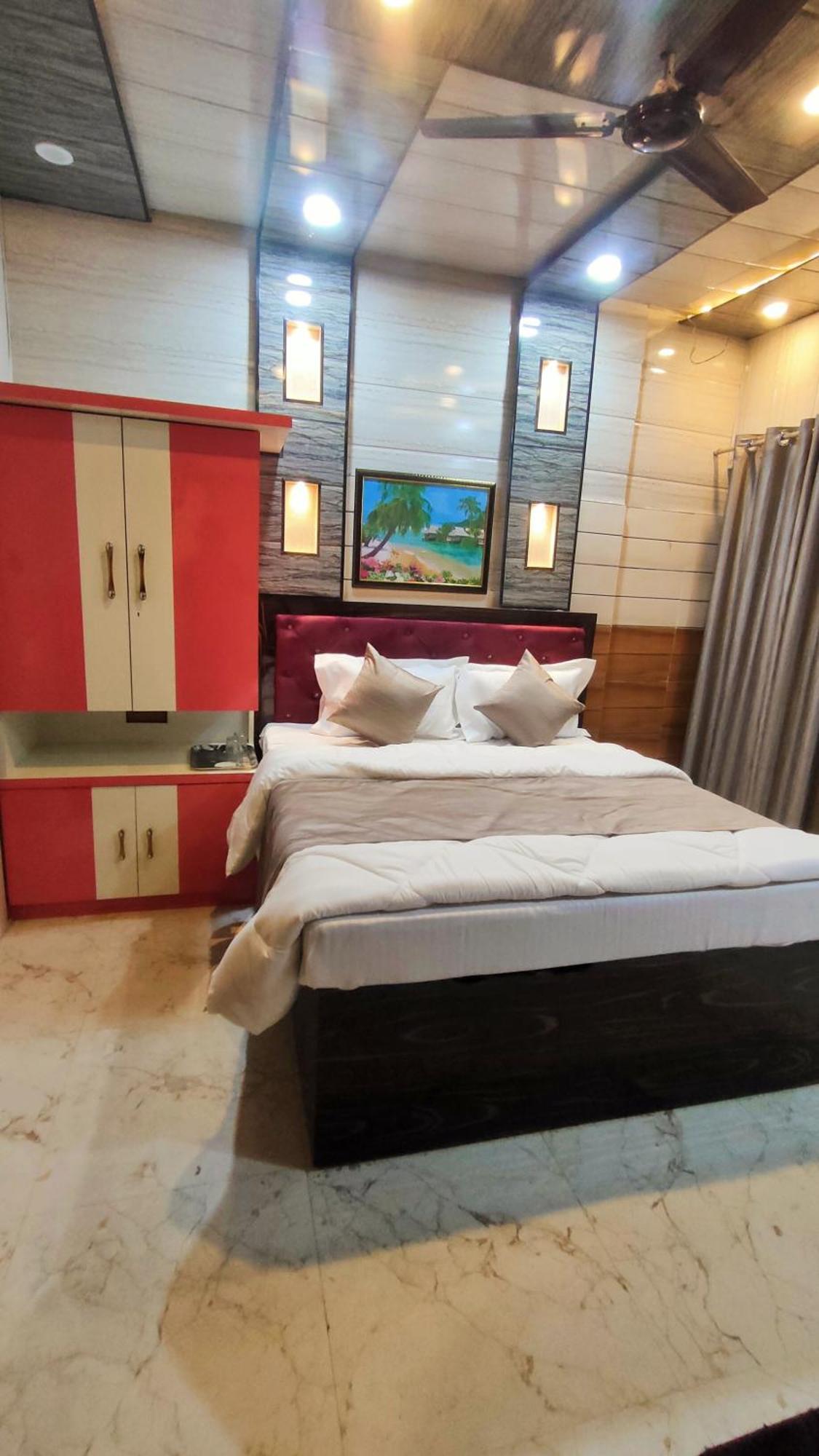 Sri Krishna Residency Hotel Varanasi Exterior foto